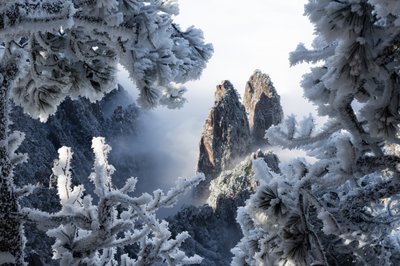 Picos majestosos de inverno de Chuanxu Ren