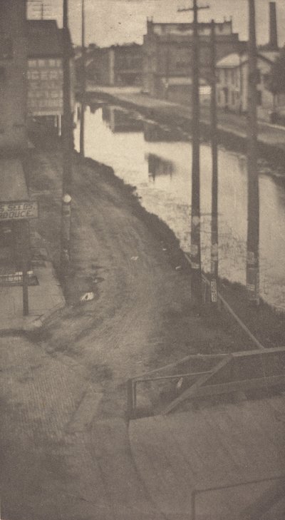 Postes de telégrafo, c.1900. de Clarence H White