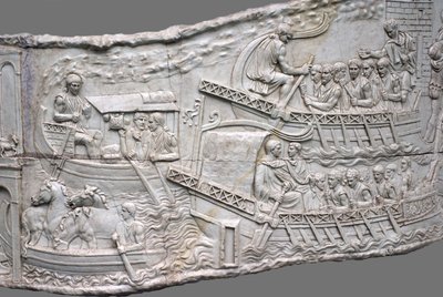 As galés romanas. Detalhe de relevo da coluna de Trajano, séculos I e II de Classical Antiquities