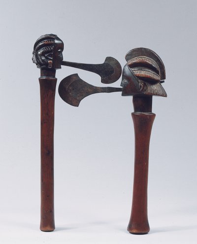 Machados Luba Shankadi (madeira e metal) de Congolese Congolese