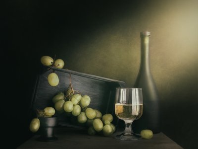 Vinho branco e uvas de Cristiano Giani