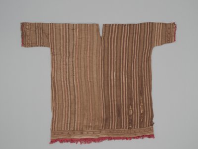 Túnica com mangas, c.1300-1470 (algodão e fibra de camelídeo) de Culture Chimu