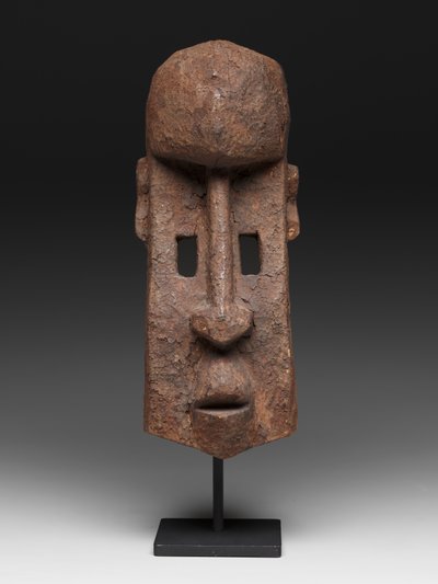 Máscara de caçador (dannana), início a meados do século 20 (madeira e incrustação) de Culture Dogon