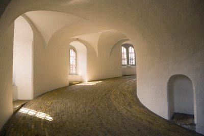 Interior da Torre Redonda, concluído 1643 de Danish School