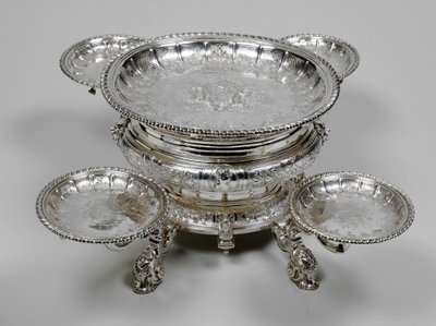 A peça central de Kirkleatham de David and Tanqueray Anne  Willaume