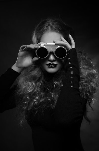 Retrato com óculos de proteção ao estilo steampunk de Denisa Justusová Šumcová