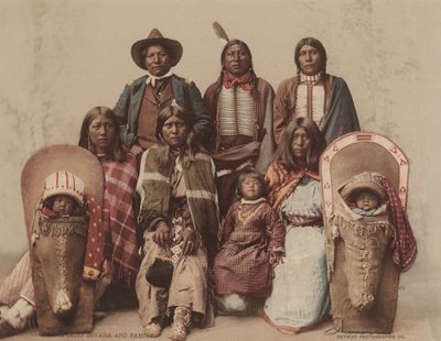 Ute Chefe Severo e Família, c. 1885, publicado em 1899. Criadores: Detroit Photographic Company, Charles A. Nast. de Detroit Photographic Company, Charles A. Nast