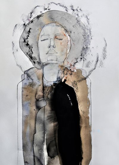 Figura contemplativa com chapéu de Doris Schmitz