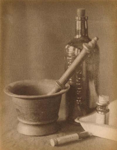 Darkroom Still Life por Doris Ulmann de Doris Ulmann