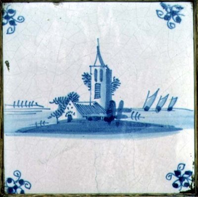 Azulejo de Delft mostrando uma igreja com três velas de barcaça de Dutch School