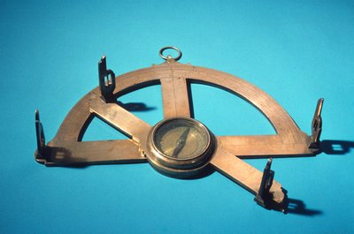 Graphometer ou clinometer (latão, vidro e aço) de Dutch School