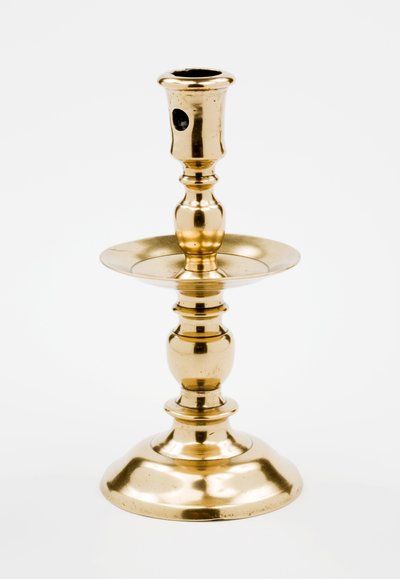 Castiçal de Heemskirk, provavelmente fabricado nos Países Baixos, c.1590-1640 (latão) de Dutch School