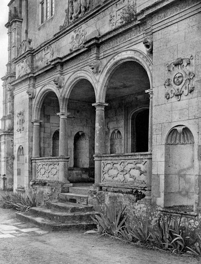 A loggia, Cranborne Manor House, Dorset, 1924-1926. de E. Bastard