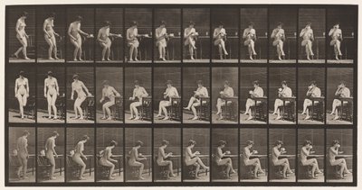Placa 238. Sentado na cadeira, cruzando as pernas, bebendo da xícara de chá de Eadweard Muybridge
