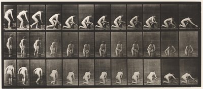 Placa 252. Ajoelhando-se no Joelho Direito e Esfregando o Chão, 1872-1885 de Eadweard Muybridge