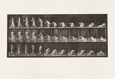Prato 271. Surgindo do chão com um papel na mão esquerda de Eadweard Muybridge