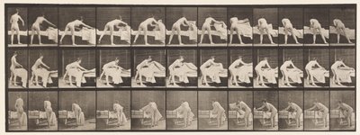 Placa 436. Fazendo uma cama de Eadweard Muybridge