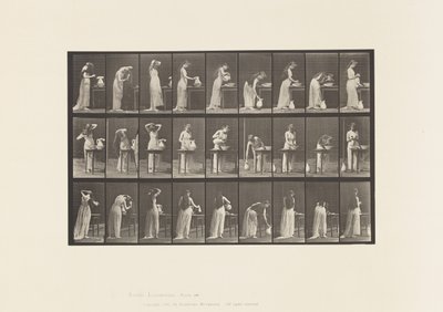 Placa 496.Fases Diversas do Banheiro, 1885 de Eadweard Muybridge