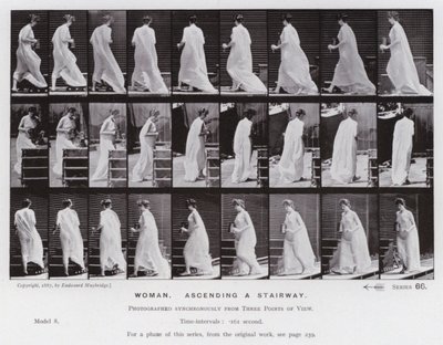 A Figura Humana em Movimento: Mulher, subindo uma escadaria (foto a p/b) de Eadweard Muybridge