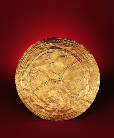 Disco possivelmente usado como um broche, de Tedavnet, Condado de Monaghan, 2200-2000 aC (ouro) de Early Bronze Age