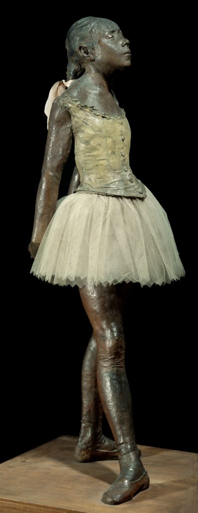 14 anos ou grande dançarino vestido Escultura de Edgar Degas (1834-1917) em patina de bronze, tule e cetim rosa sobre base de madeira de Edgar Degas