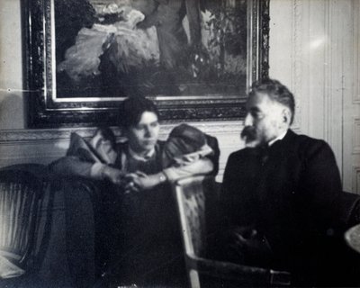 Retrato do escritor Stephane Mallarme (1842-1898) e Paule Gobillard, sobrinha de Berthe Morisot" Fotografia de Edgar Degas (1834-1917) 1896 Sol. 0,29x0,37 m Paris, musee d