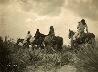 Antes da tempestade, c.1906 (fotografia a preto e branco) de Edward Sheriff Curtis