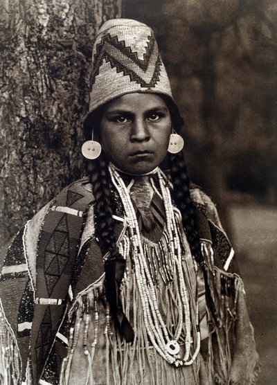 Índio da América: Retrato de uma menina Umatilla de Edward Sheriff Curtis