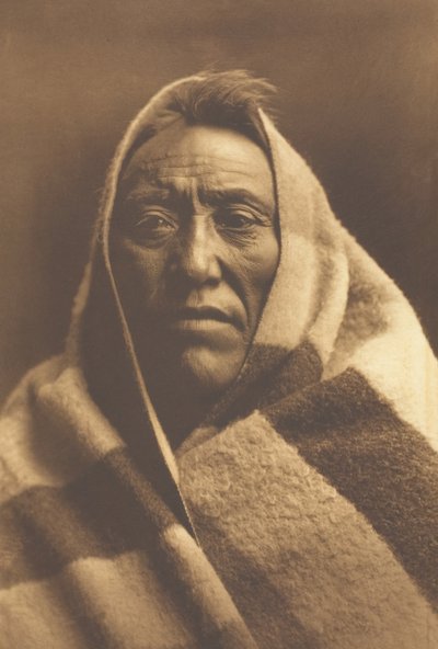 Bezerro Médio - Piegan, 1900. de Edward Sheriff Curtis