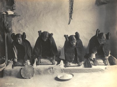 O Canal Mealing - Hopi por Edward S. Curtis de Edward Sheriff Curtis