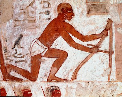 Arte Egípcia: Túmulo de Rekhmire. Ploucher trabalha com a sua ferramenta agrícola. Fresco de Luxor (Site de Tebas, Necrópole do Xeque Abd al-Gournah (Gournah), margem esquerda do rio Nilo, Egito. - Antigo Egito: Túmulo de Rekhmire. O trabalho de um lavrado de Egyptian 18th Dynasty