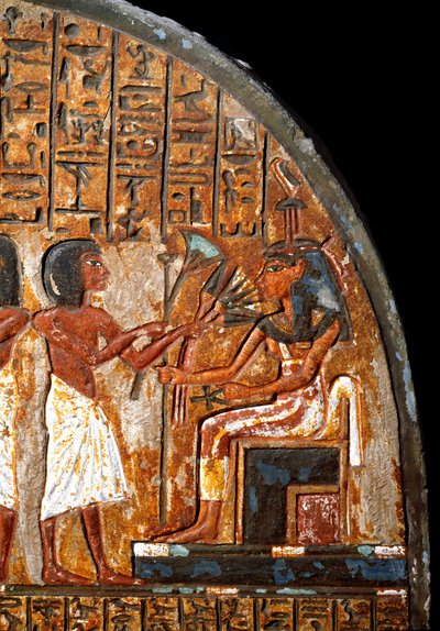 Antiquite egípcio: estela funerária do Minhotep: detalhe representando uma oferenda de flores à deusa Hathor que tem a chave da vida na forma de um cruzeiro anjo (Ankh). 18ª dinastia. Século XIV a.C. turin, museu egípcio de Egyptian 18th Dynasty