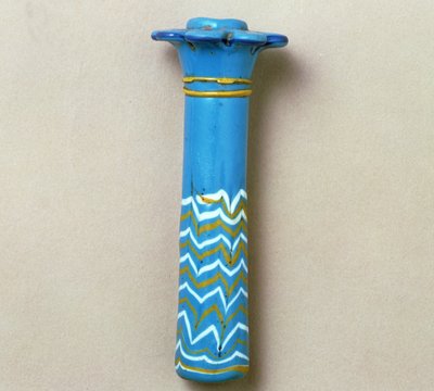 Frasco de kohl de coluna de palma, de Amarna, Novo Reino (turquesa opaca) (detalhe de 44958) de Egyptian 18th Dynasty