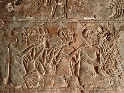 Cantores e harpistas, relevo de Egyptian 18th Dynasty