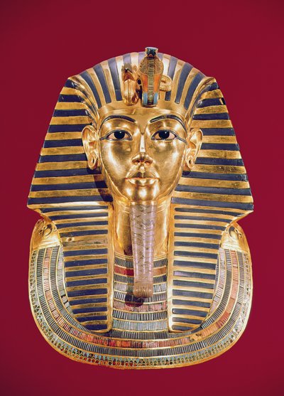 A máscara funerária de Tutancâmon (c.1370-1352 aC) c.1336-1327 aC, Novo Reino (incrustada de ouro com pedras semipreciosas) de Egyptian 18th Dynasty