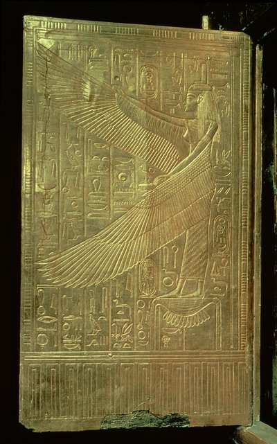 A deusa Ísis de dentro de uma das portas duplas do terceiro santuário dourado, do túmulo de Tutancâmon (c.1370-52 aC) Novo reino (madeira dourada) de Egyptian 18th Dynasty