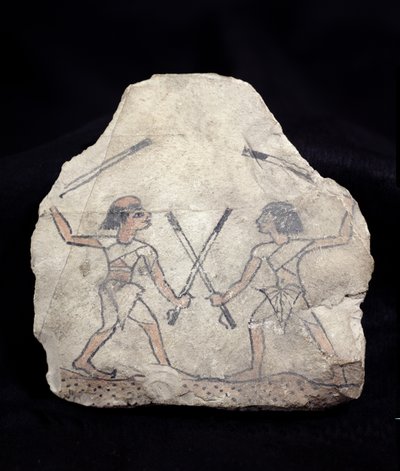 Ostrakon representando dois homens lutando com varas, de Deir El-Medina, New Kingdom (pedra pintada) de Egyptian 19th Dynasty