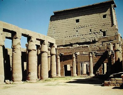 Corte peristilo de Egyptian 19th Dynasty