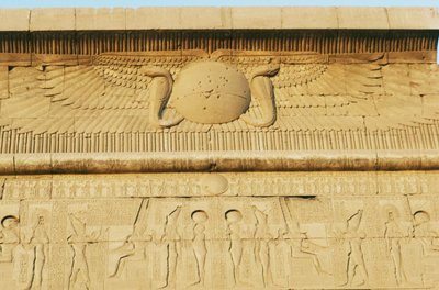 Relevo, Portal Ptolemaico Sul, Templo de Amon, complexo de templos de Karnak (Lista do Património Mundial da UNESCO de Egyptian 19th Dynasty