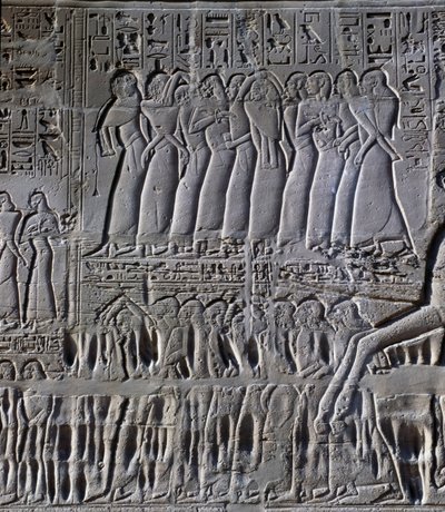 Os prisioneiros, pormenor de uma cena que representa as campanhas de Seti I na Síria e na Palestina, relevo, parede exterior norte do Grande Salão Hipostilo, complexo do templo de Karnak (Lista do Património Mundial da Unesco de Egyptian 19th Dynasty