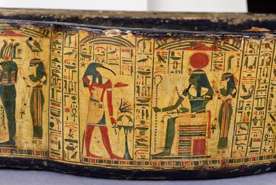 Detalhe da base exterior do caixão da múmia de Nesyamun, possivelmente encontrada em Deir El-Bahri, New Kingdom, c.1100 BC (madeira pintada) de Egyptian 20th Dynasty