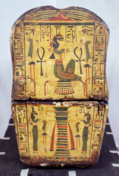Vista final do caixão da múmia de Nesyamun, possivelmente encontrada em Deir El-Bahri, New Kingdom, c.1100 BC (madeira pintada) de Egyptian 20th Dynasty