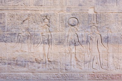 Socorros no templo de Filae, Assuão, Egipto de Egyptian 30th Dynasty