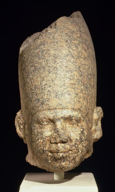 Cabeça colossal possivelmente do reino velho do rei Khufu (Quéops) (granito vermelho) de Egyptian 4th Dynasty
