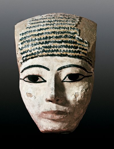 Antigo Egipto: Retrato de um sarcófago egípcio. Século XVII-XII av JC. Talha em madeira policromada. Monistrol de Montserrat, Museu de Montserrat. de Egyptian Egyptian