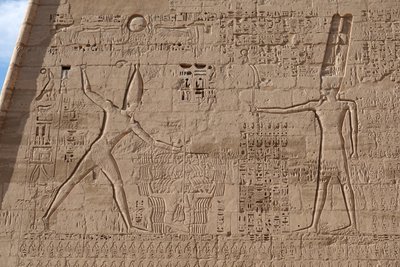 Cena do massacre dos inimigos, Templo de Hórus, Edfu de Egyptian Egyptian
