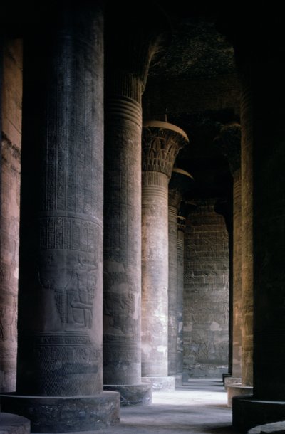Salão Hipostilo do Templo de Khnum de Egyptian Ptolemaic Period