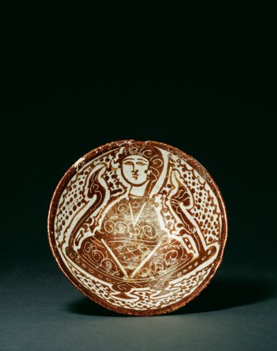 Tigela cônica figural com brilho marrom rico em fatímidas de Egyptian School