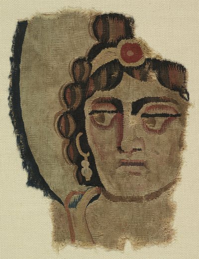 Fragmento de uma cabeça de mulher, copta (têxtil) de Egyptian School