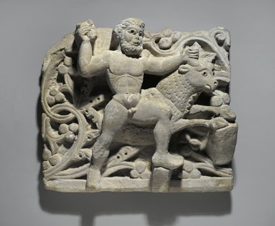 Heracles ferreiro Acheloos na forma de um touro, de Oxyrhynchus, c.300-500 (calcário) de Egyptian School